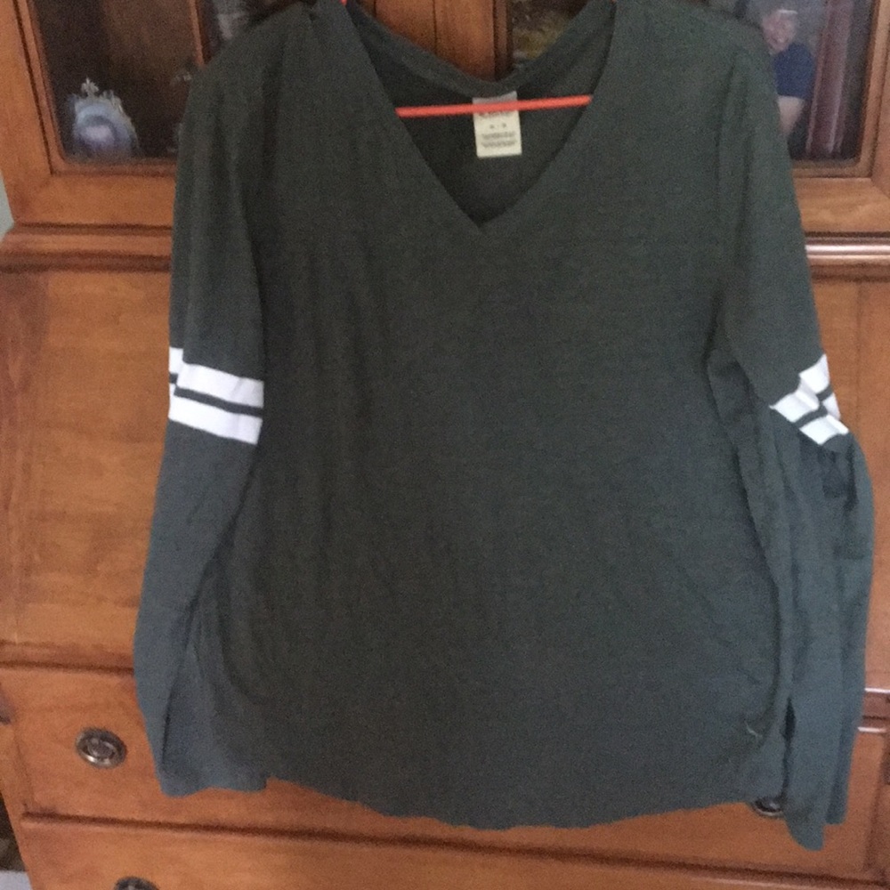 Long sleeve top